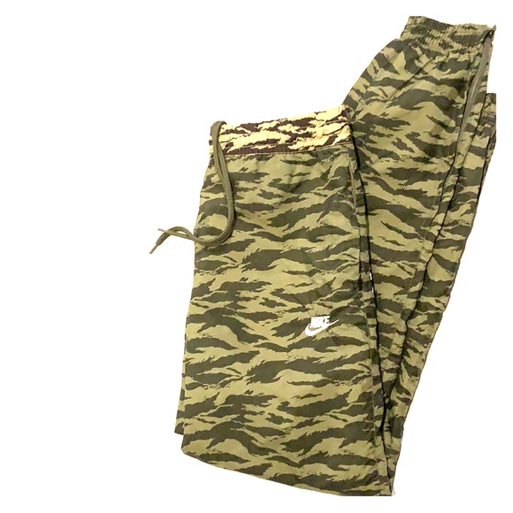 nike camo jumpsuit